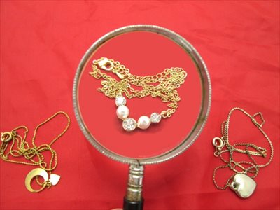 遺品整理・買取りに対応する【生前・遺品整理ソナエ】では出張での鑑定も丁寧に査定！